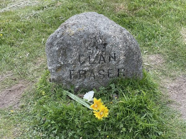 Clan Fraser grave, Culloden battlefield , Outlander tours