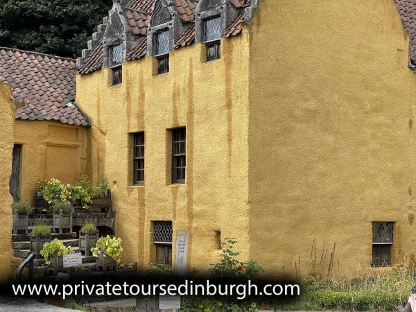 culross palace outlander tours