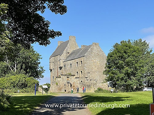 Lallybroch tours from Private tours Edinburgh , private tours from Edinburgh of Jamie Fraser's ancestral home