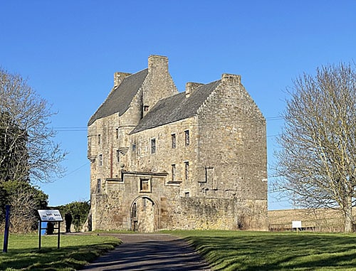 Lallybroch Castle Outlander tours